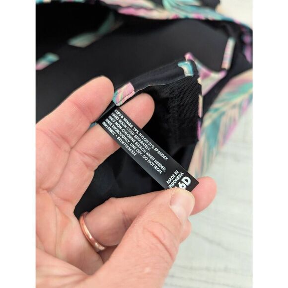 Torrid Active High‎ Impact Sports Bra women's 46D black Tropical floral zipper - Picture 7 of 7